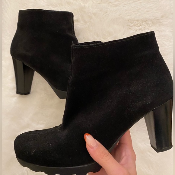 La Canadienne Black Suede Booties (Size 8M) - Picture 6 of 8